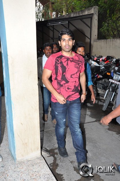 Kotha-Janta-Movie-Theatre-Coverage